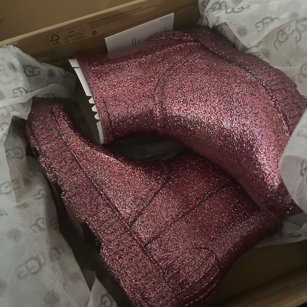 Girls Ugg lined Rain Boots